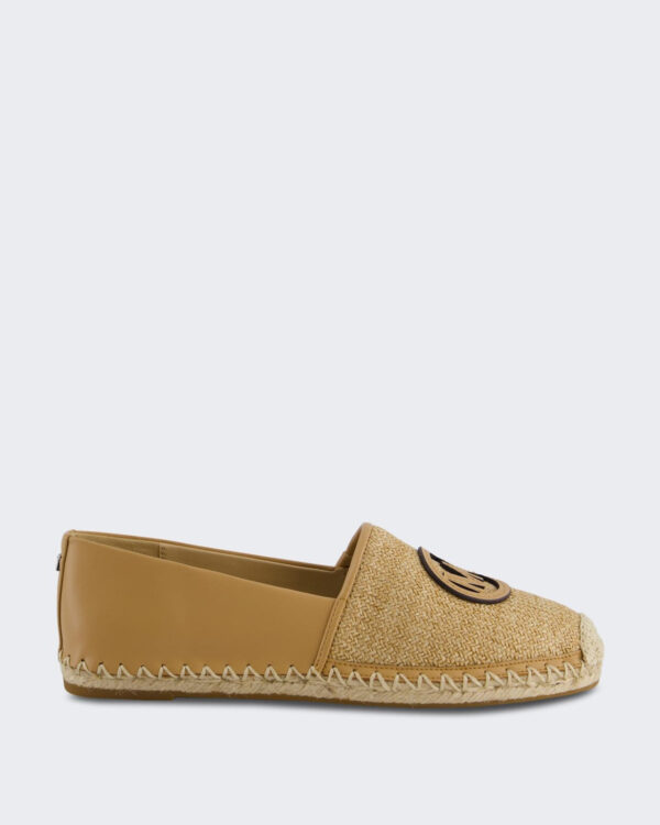 Dames Schoen in warme peanut beige tint